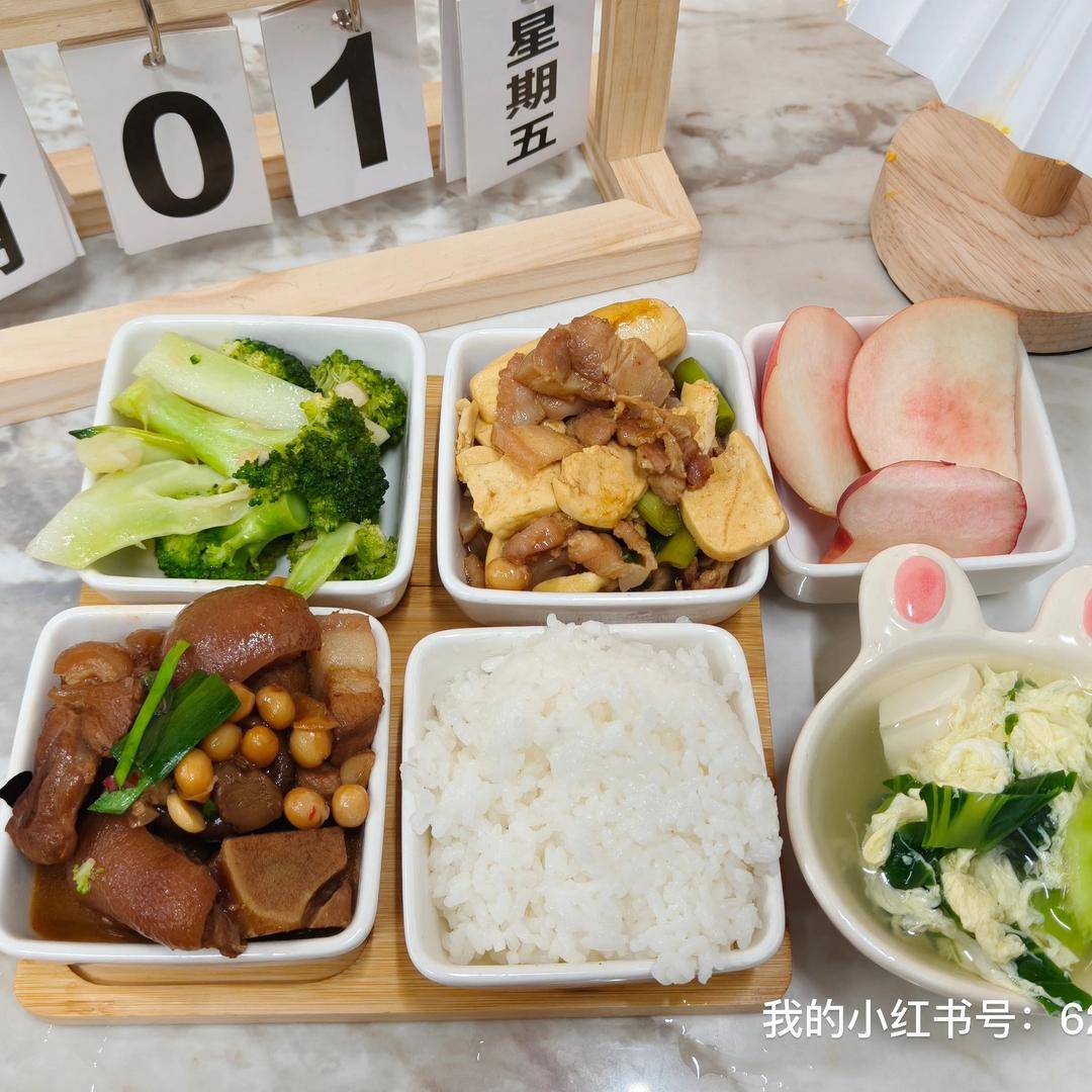 鲜风热炒小食堂（也有小炒）