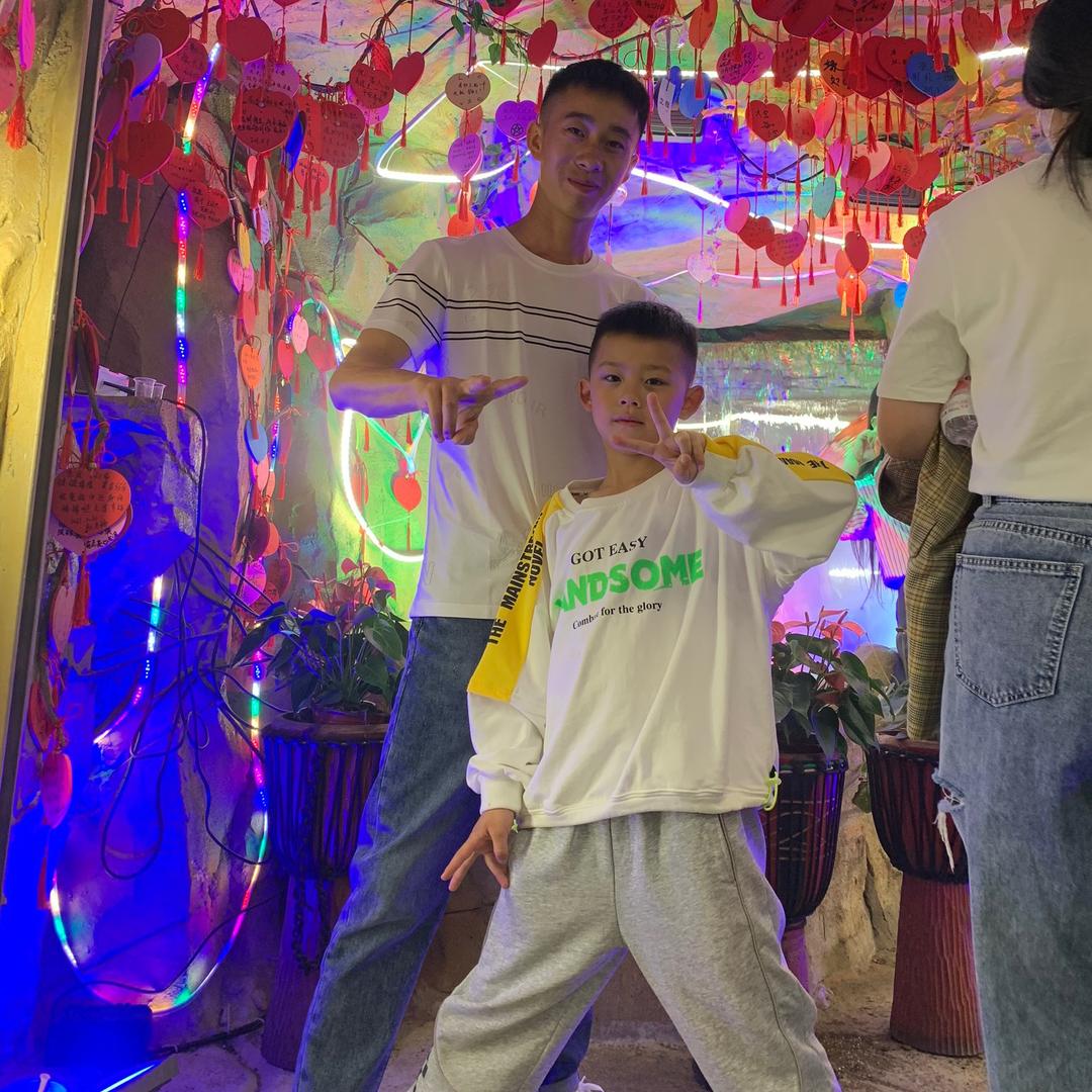 🌈Mr. Zhang