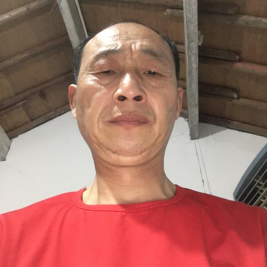 花花。每天下午6:00开播。