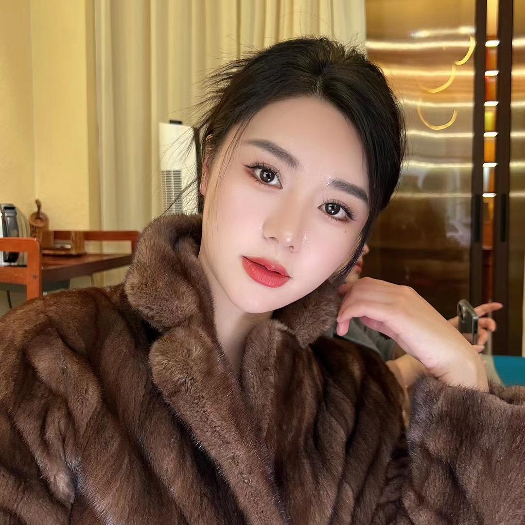 梓琪-闲小派老板娘