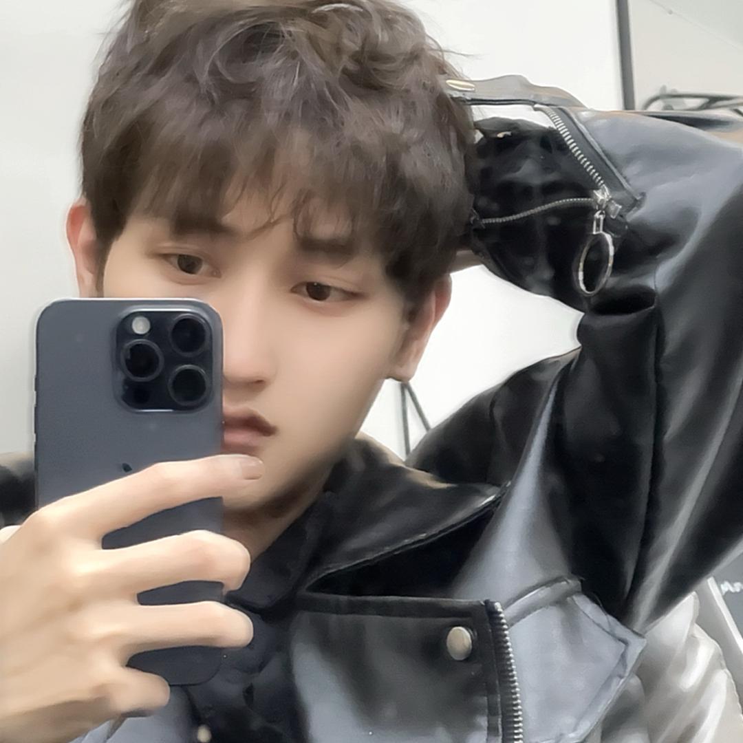 桃欣B区柏林专业接发一星辰