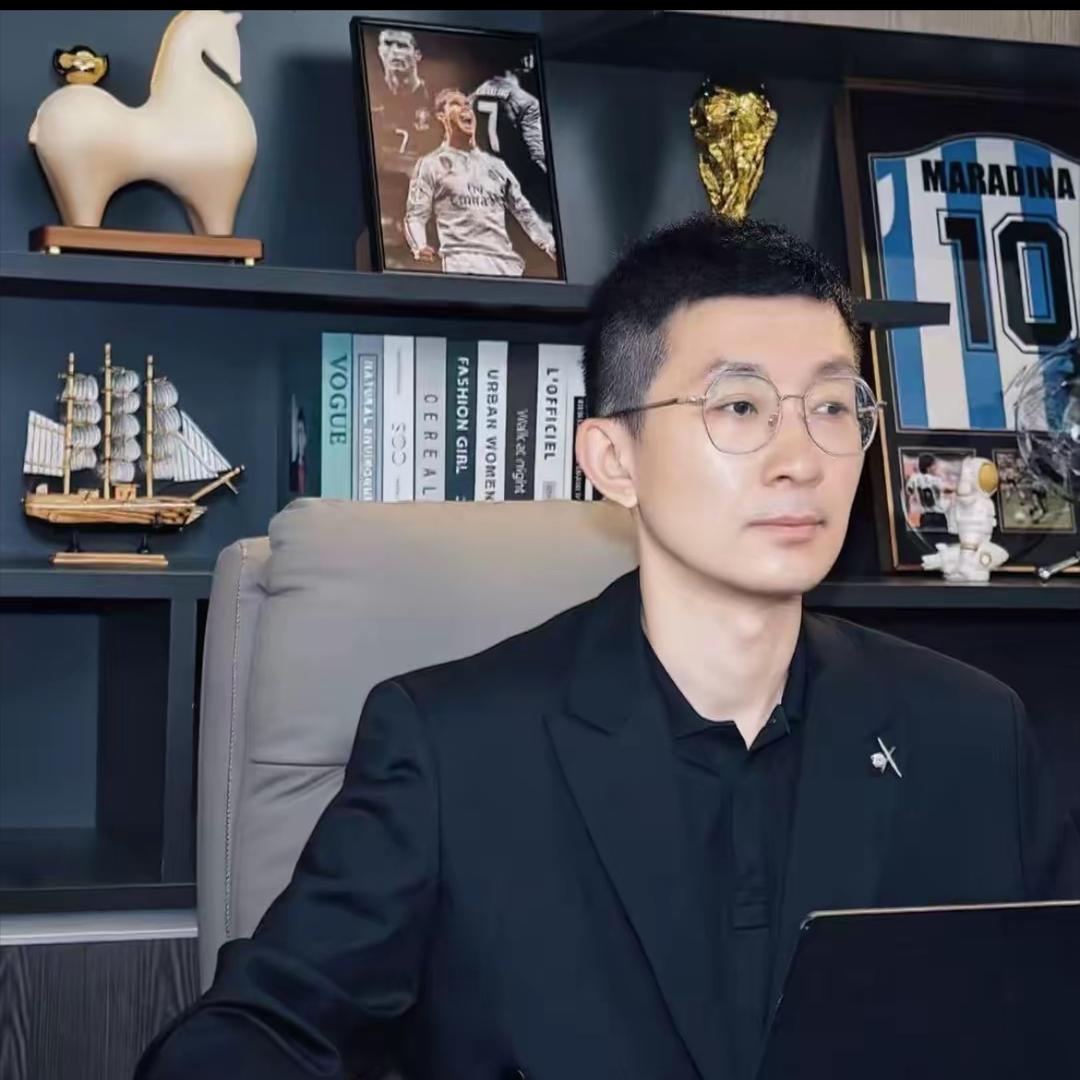 情报员云鹏