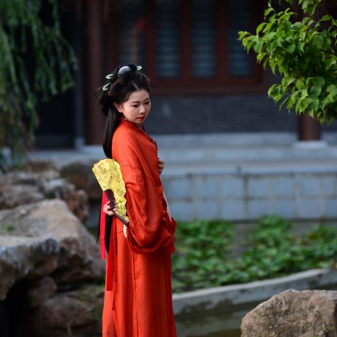 物流园E区2547号～成玉美容养生