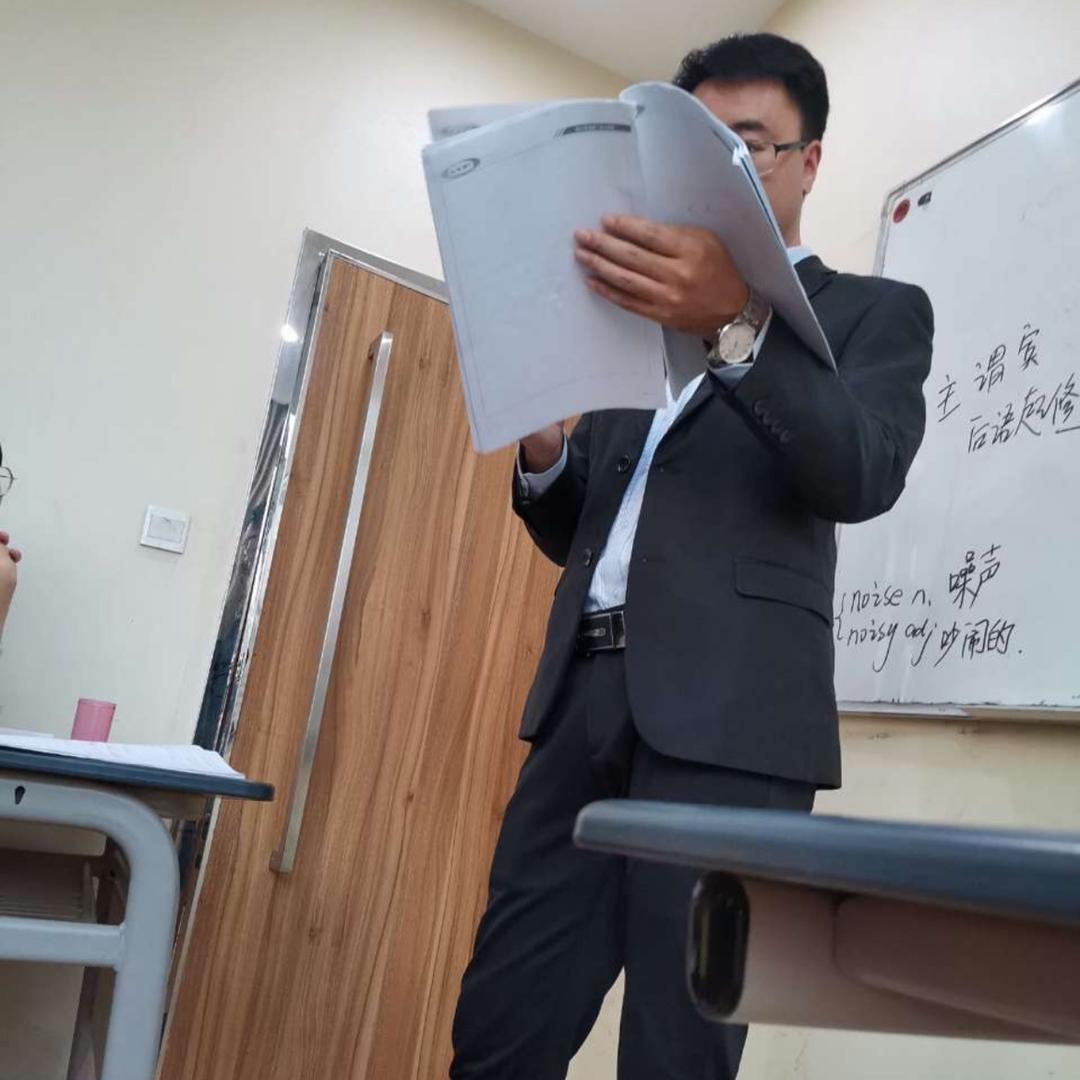 邢台吴奇隆（姓刘）