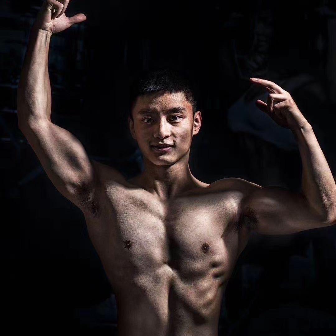 明明讲健身