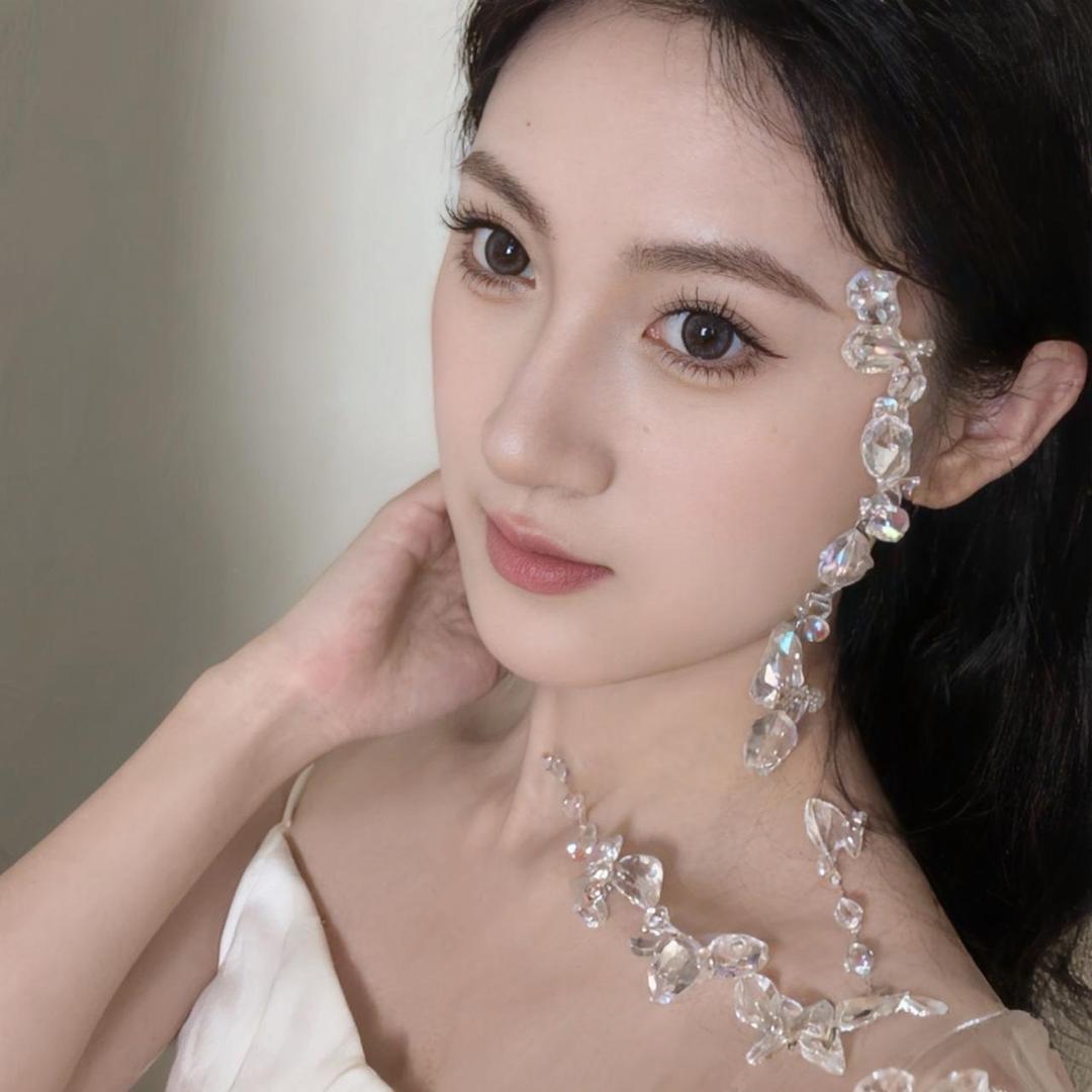 ·月月子