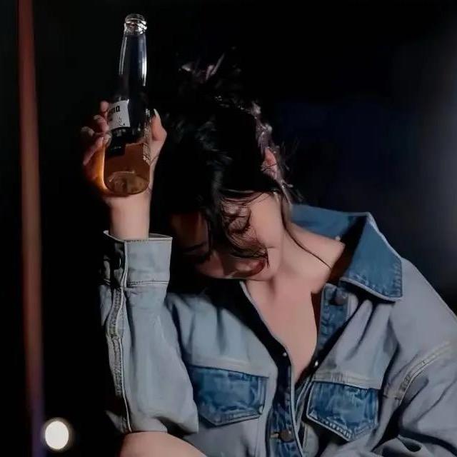 美女子