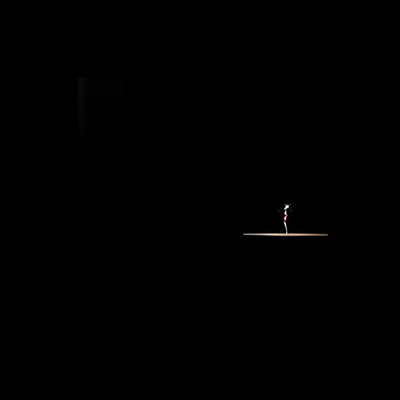 ⦮      ⦯