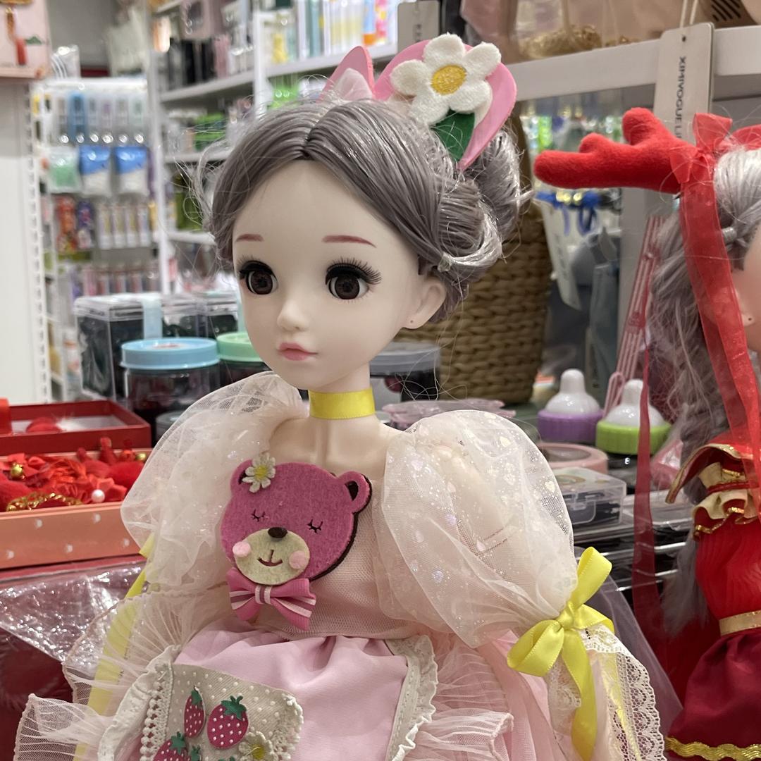 和田市快时尚百货店