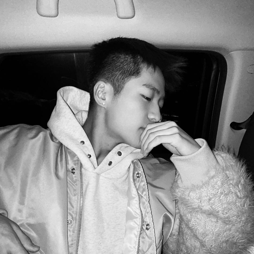 无敌蟹黄堡堡 ））🍔