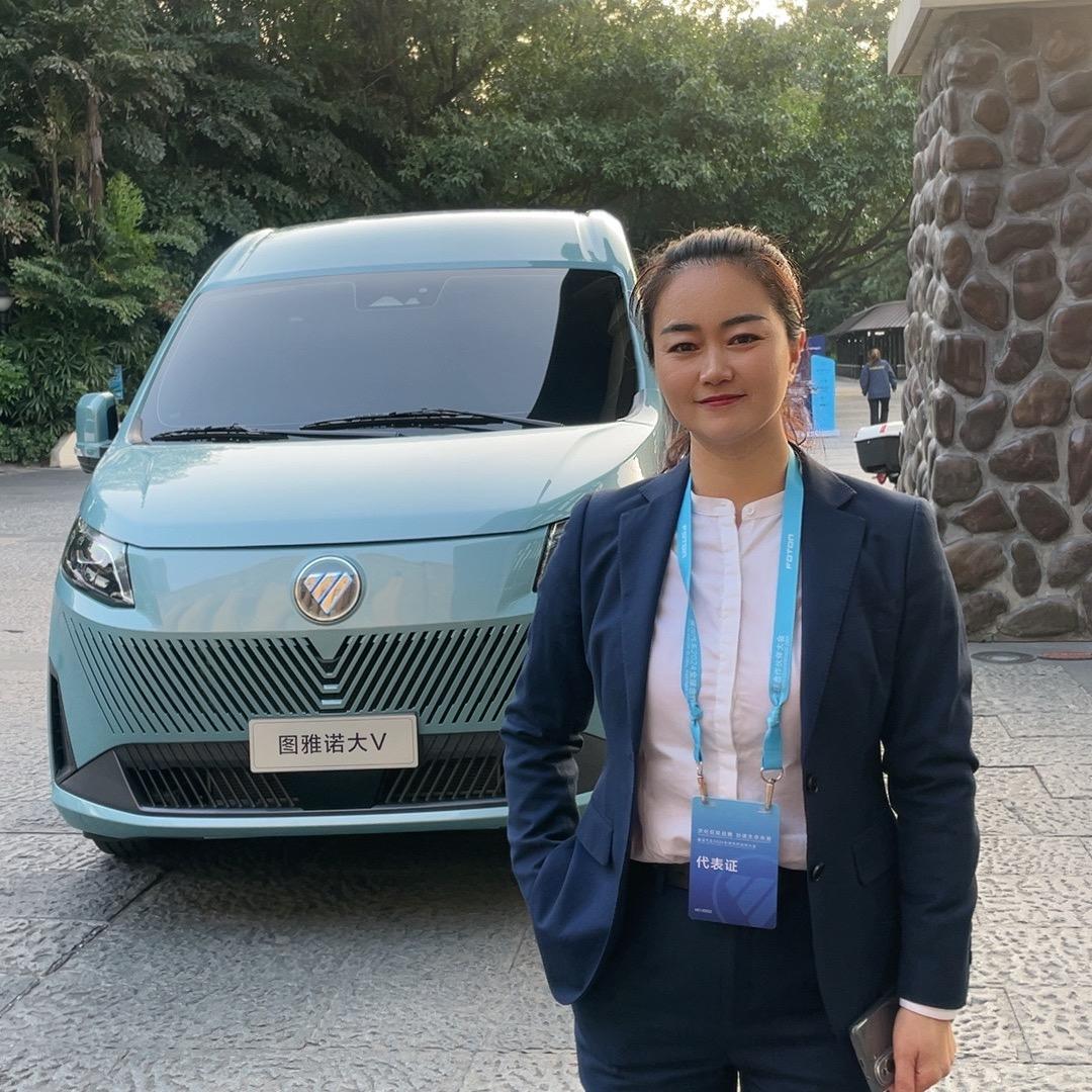 图雅诺汽车 艳总