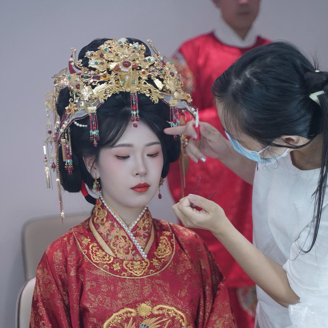 阳璐璐，接跟妆