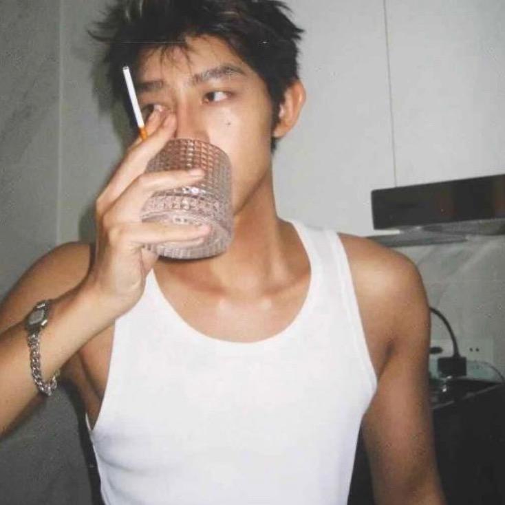 🍫.PY..晏
