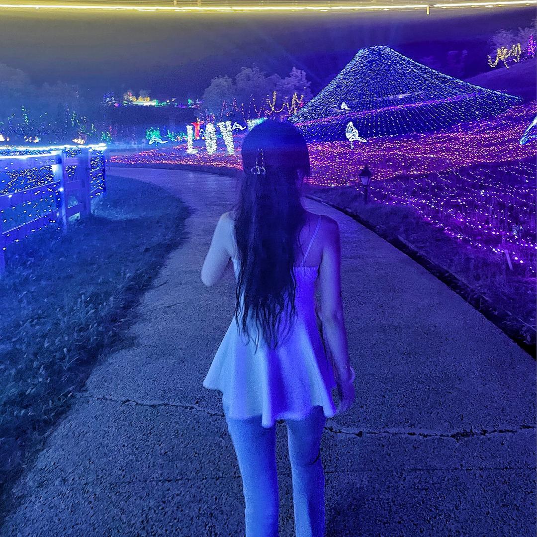 X  .  ❤️