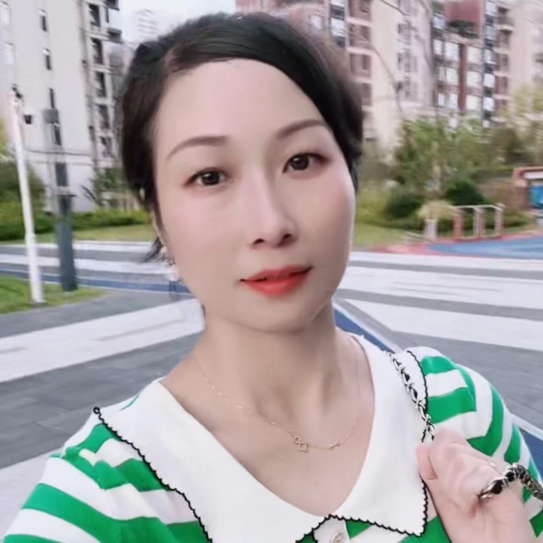 下埠商业街衣尚欧韩女装