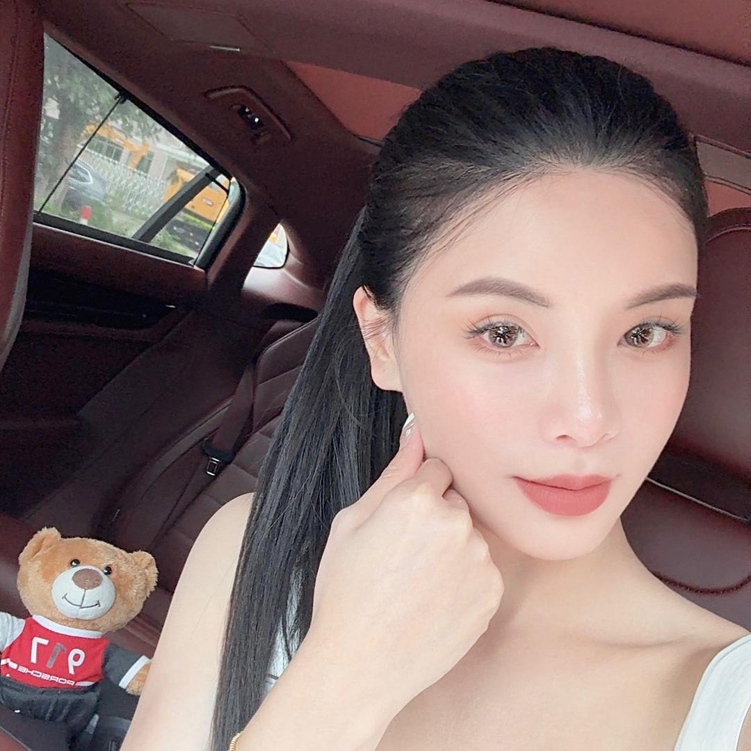 绯绯
