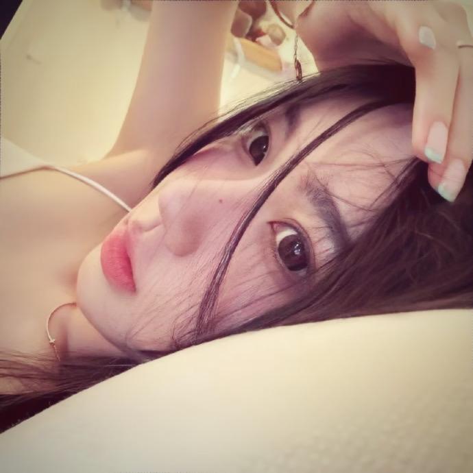 木讷的树^.