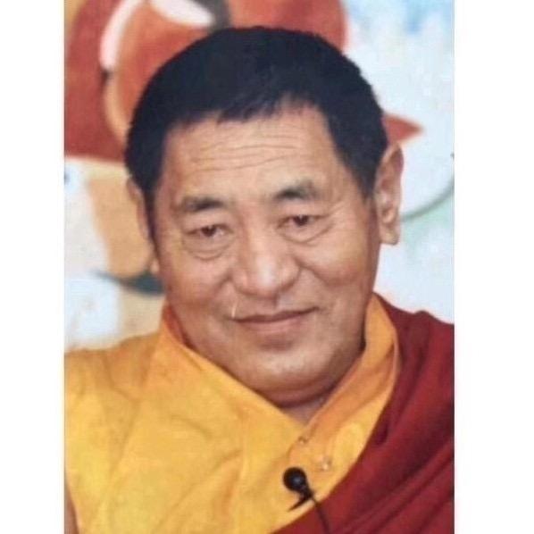 尼日布.次仁旺堆