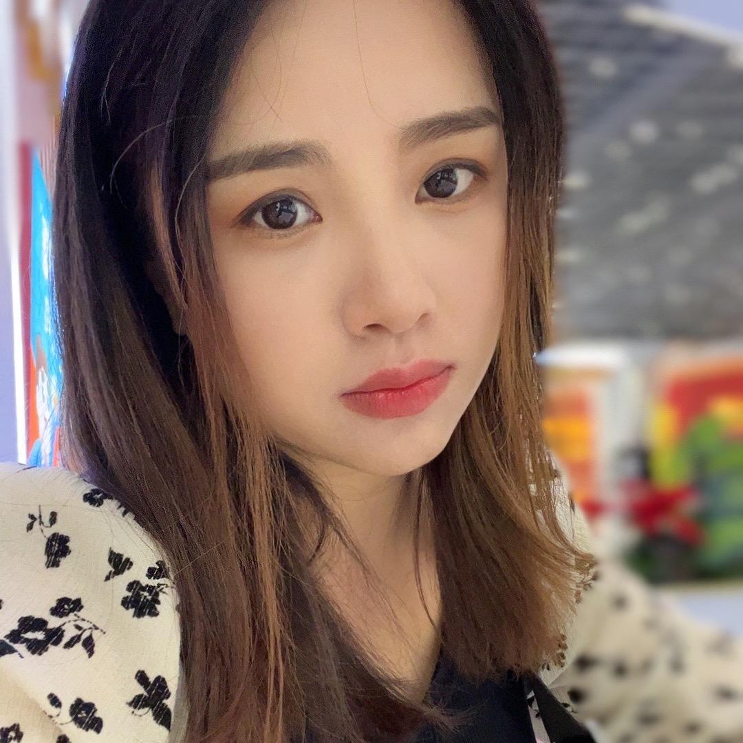 小丽超爱吃