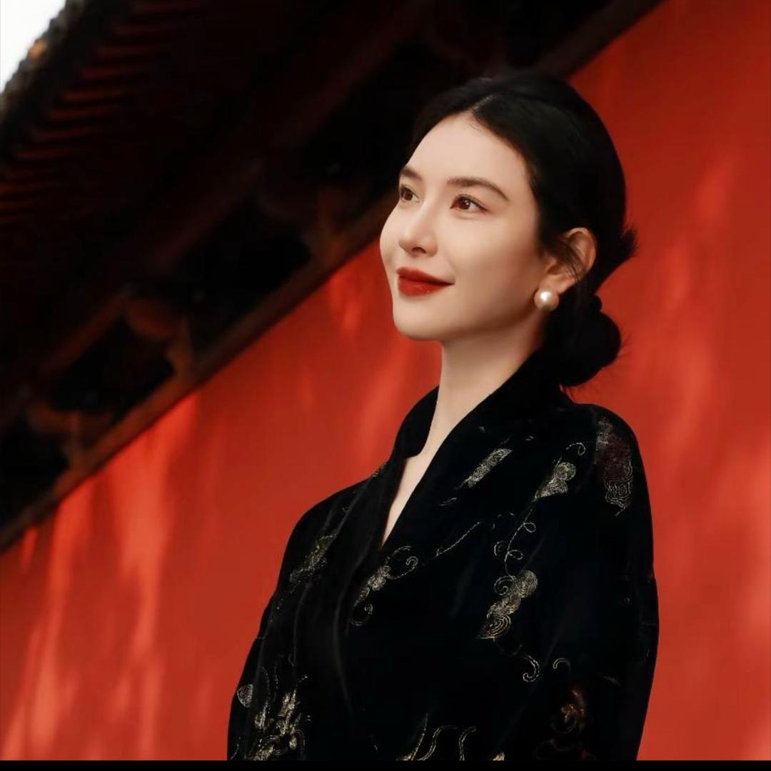 李星儿-精致穿搭