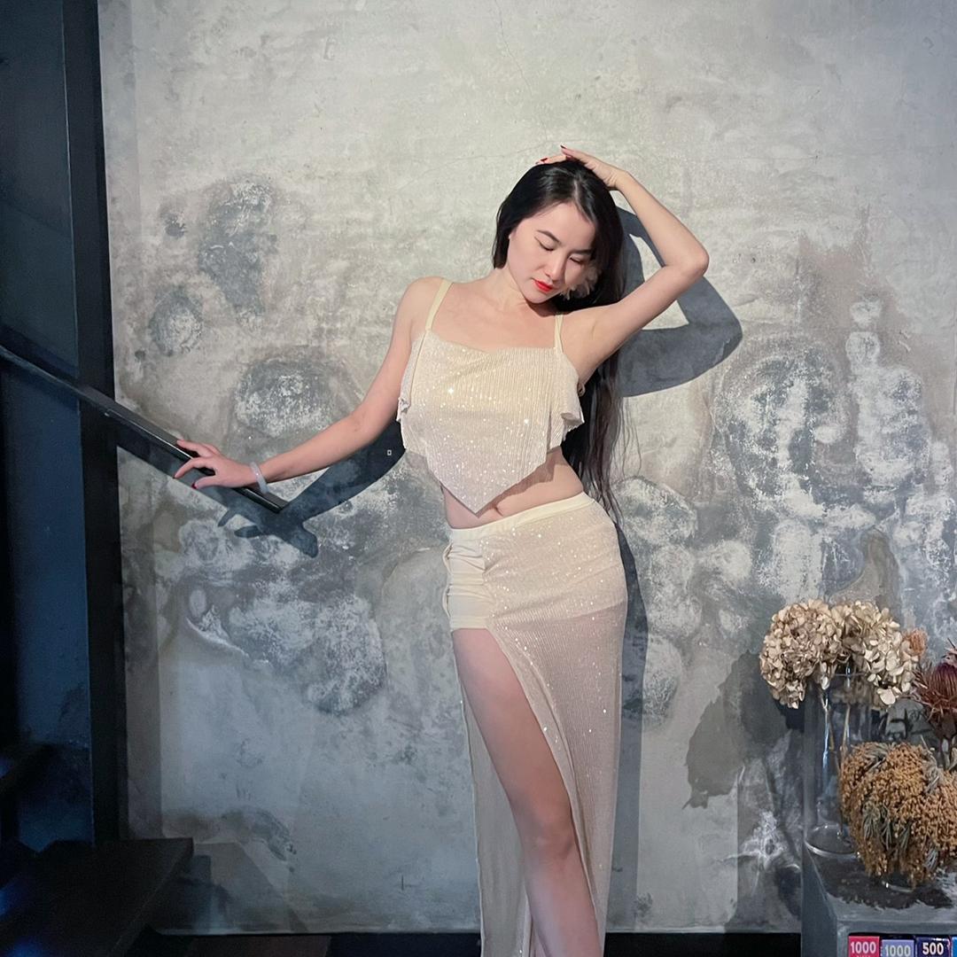 梦璐    悦梦风璐肚皮舞服饰
