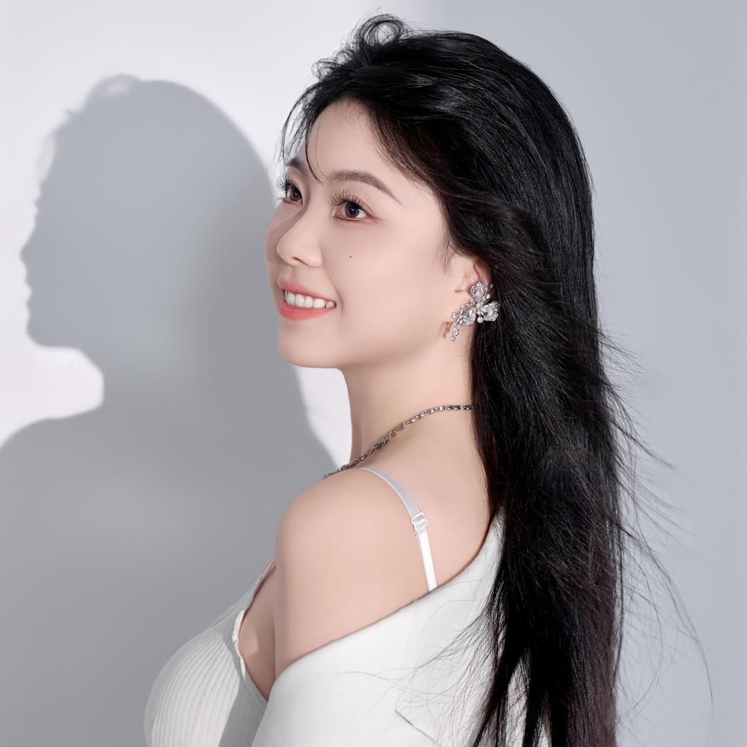 吴兰兰（承蒙厚爱）