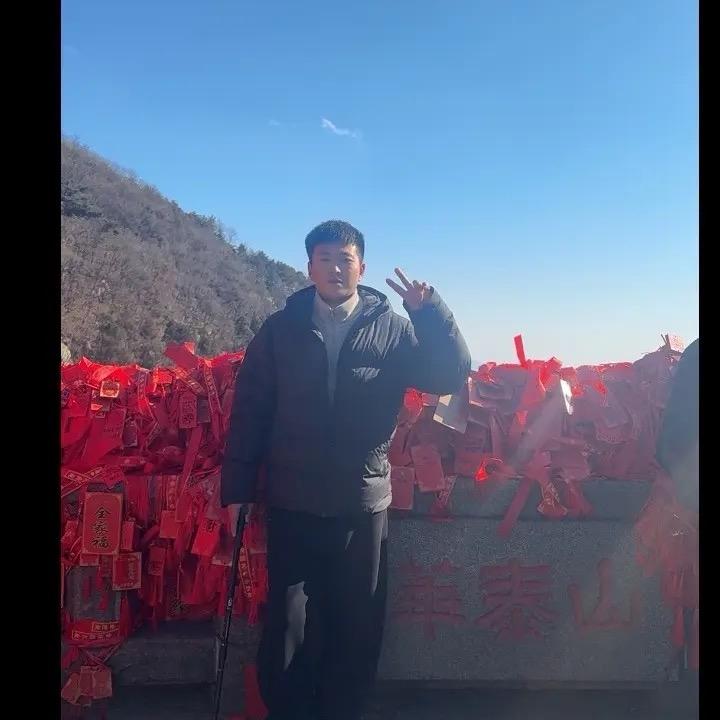 董威！