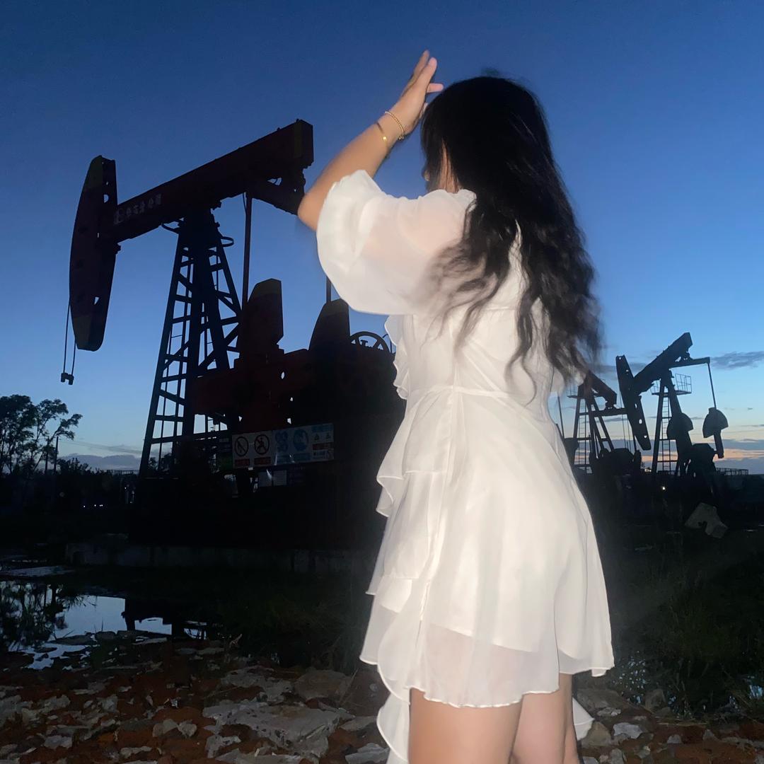 爱看美女的小陈     　　　　　　🪳