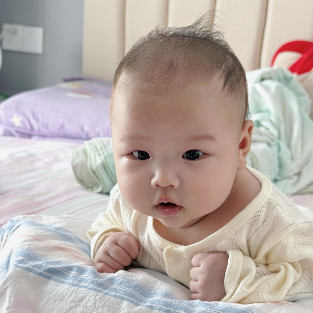 脸1点也不圆🙉