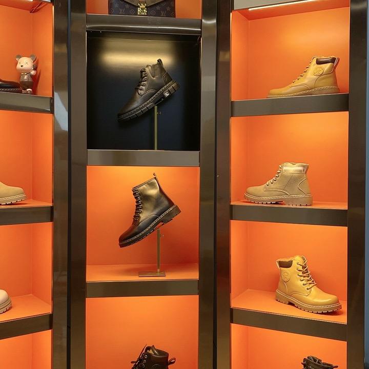 사치、真皮女鞋