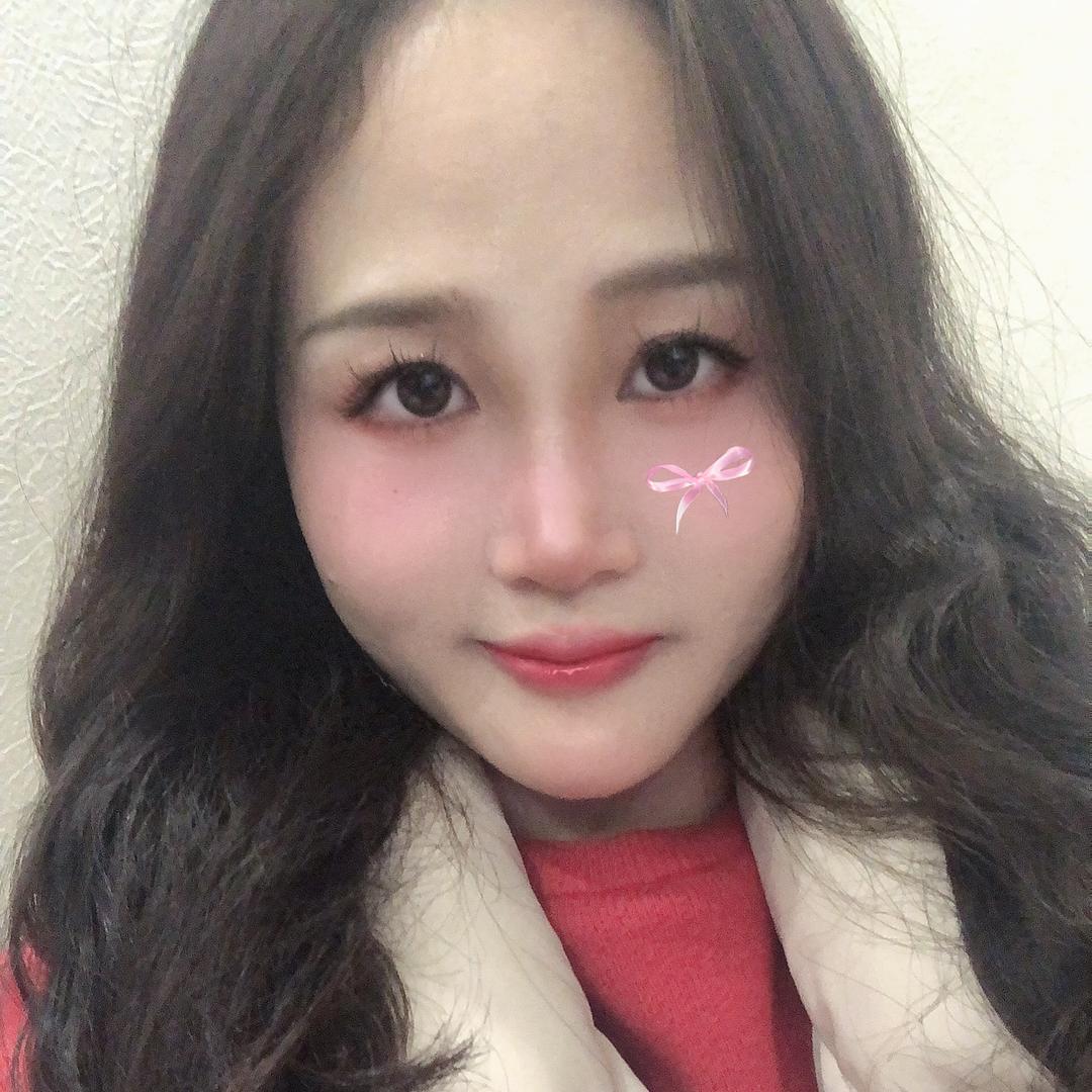 琦琦+当季新款靓妹尾货批发