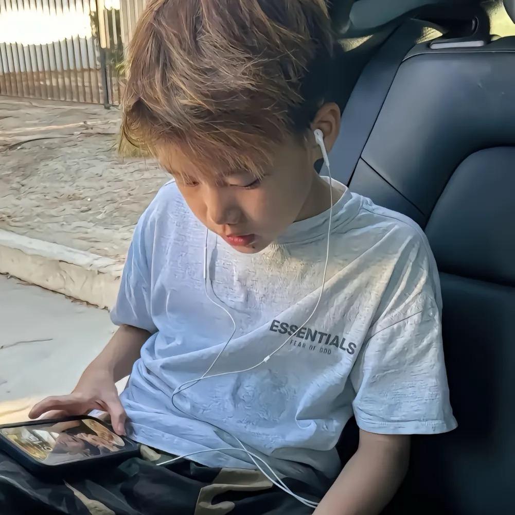 Youngame1