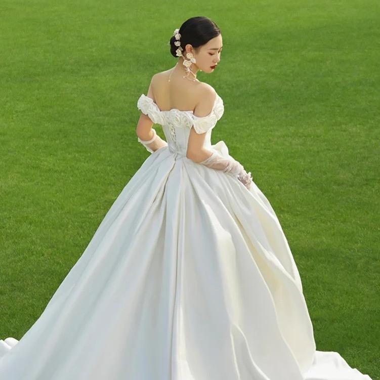 芥茉新娘婚纱礼服馆