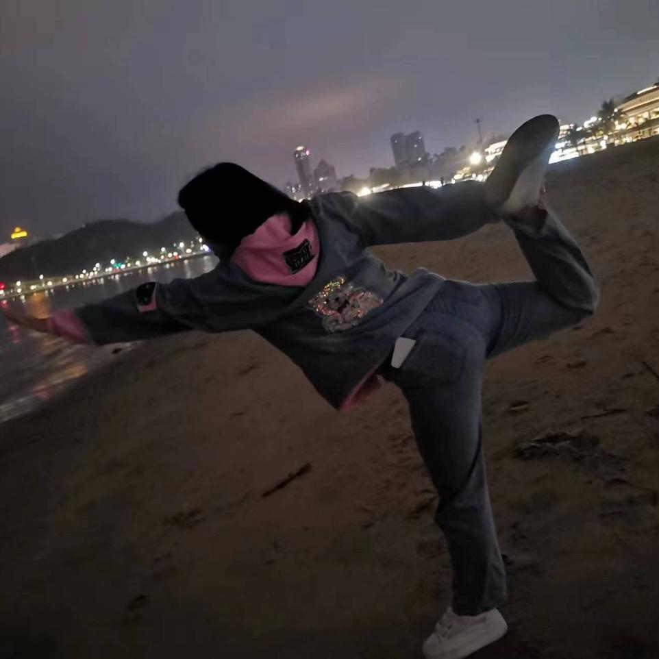 Anna滴滴网约车春霞