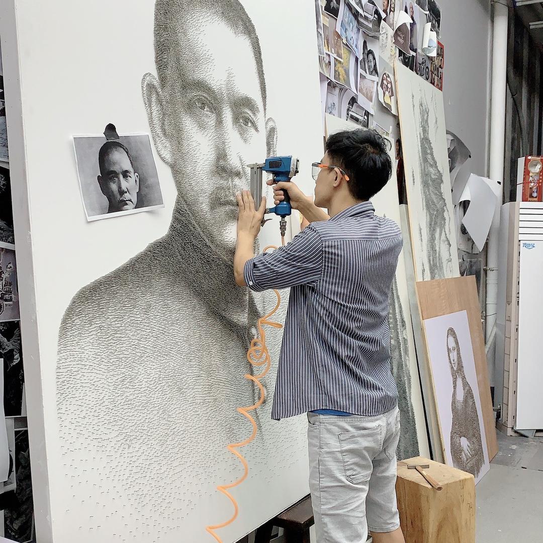 陈绍君钉枪画