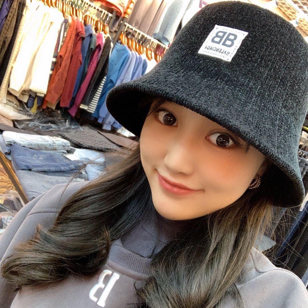合肥长江批发市场邂逅女装店