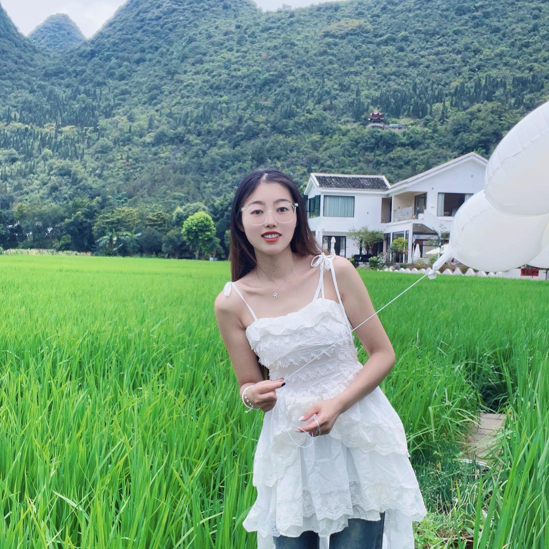 是小V呀