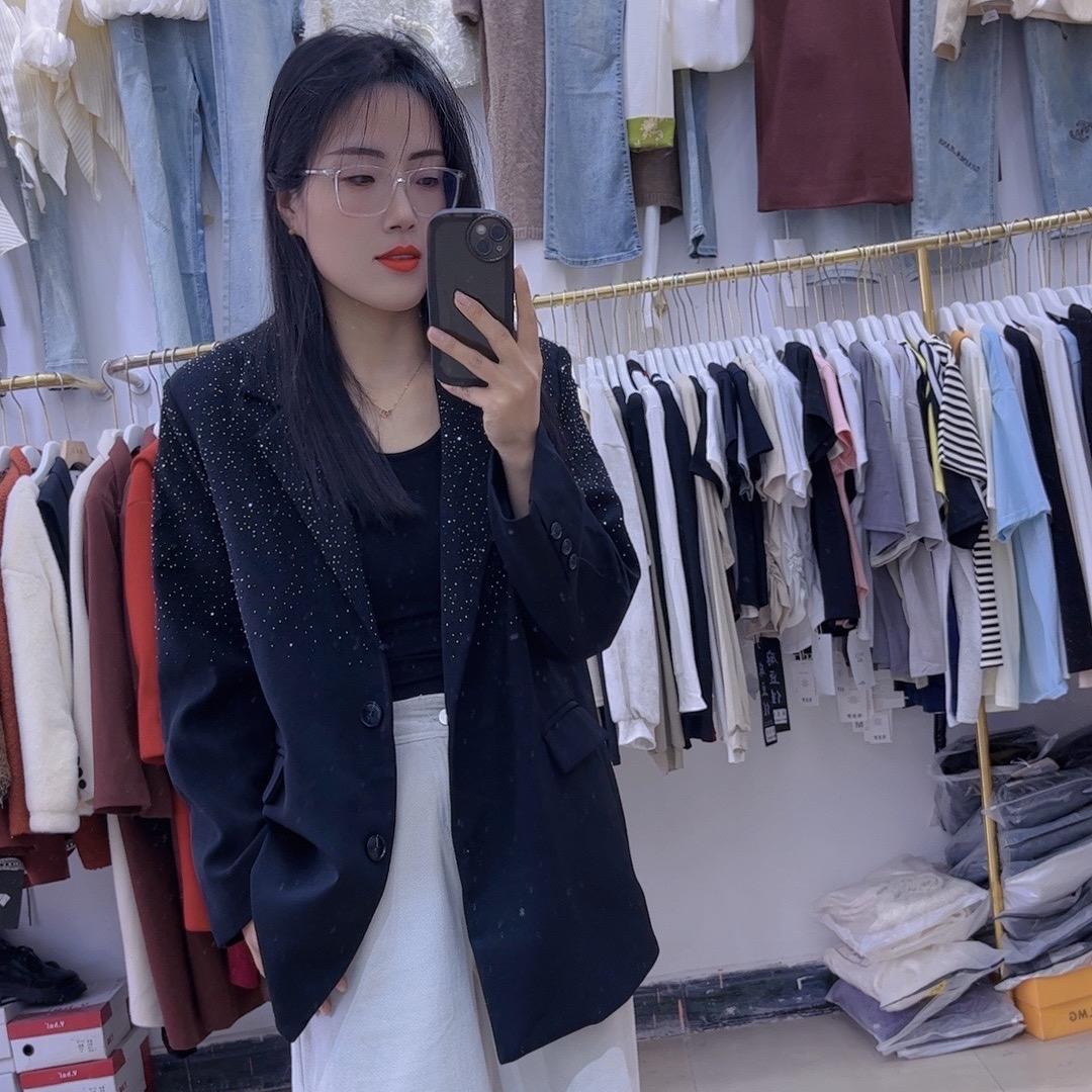 巴村《淘衣库》