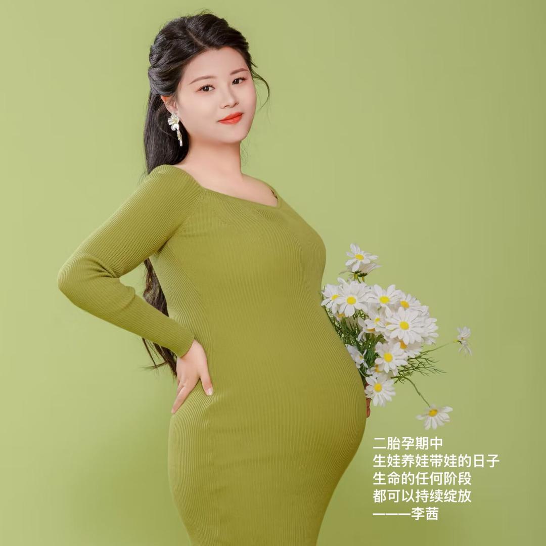 是李茜吖