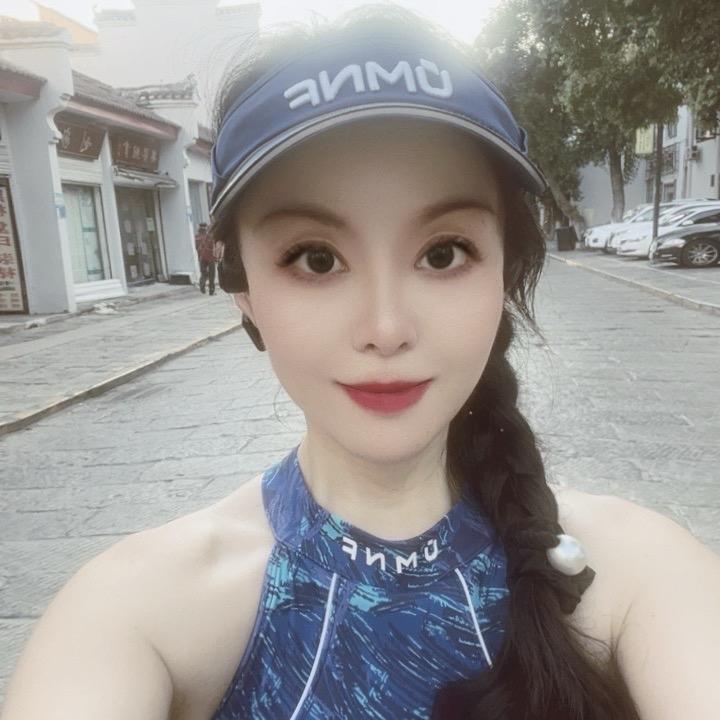 晶姣爱跑步
