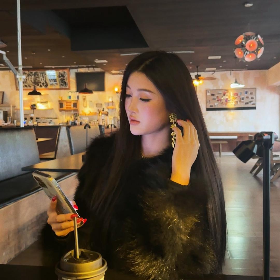 六元（男滑走）