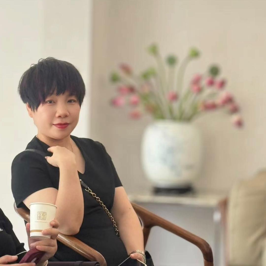 泸州航伟家具胡姐