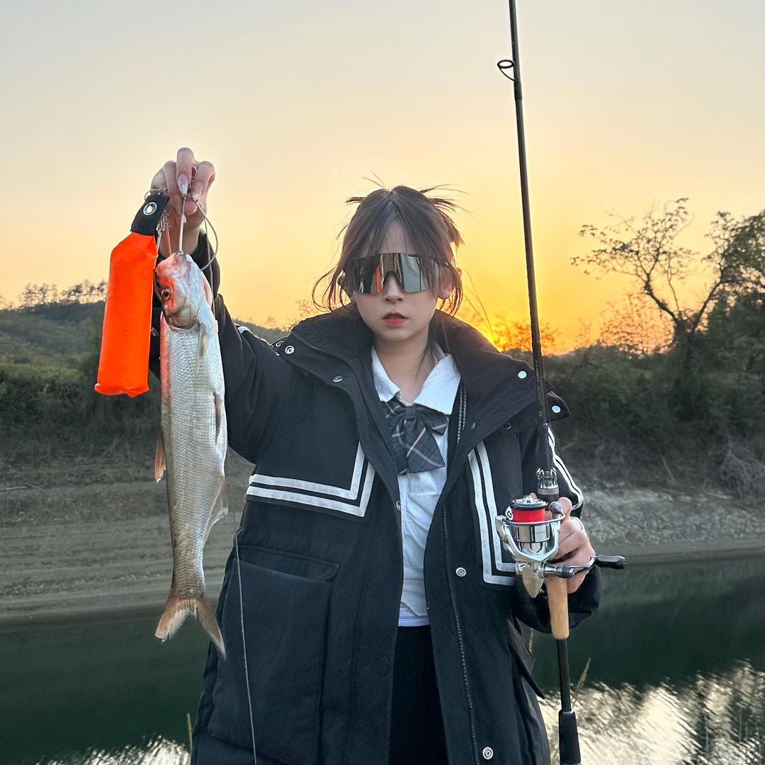 华玲钓鱼🎣