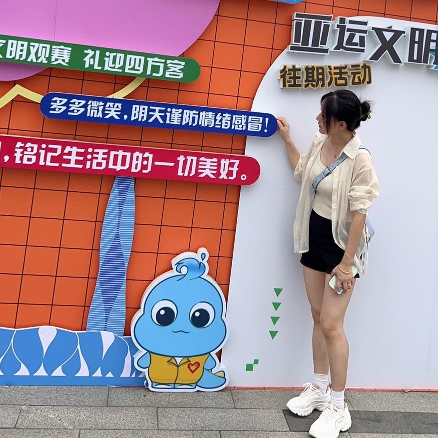 李小姐5677
