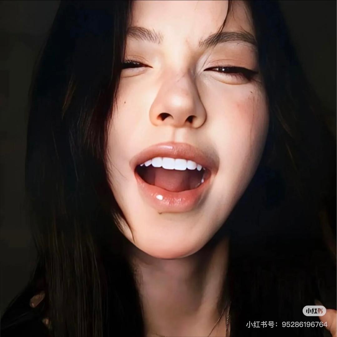 没事就爱训狗的小美🐾