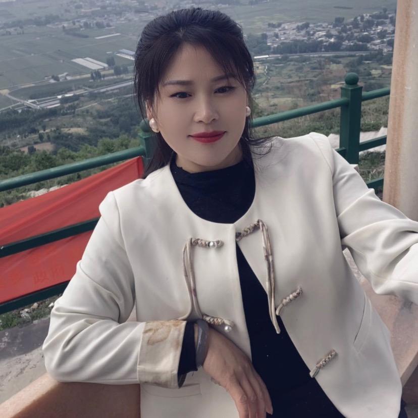 月儿🌙🌷🌷🌷