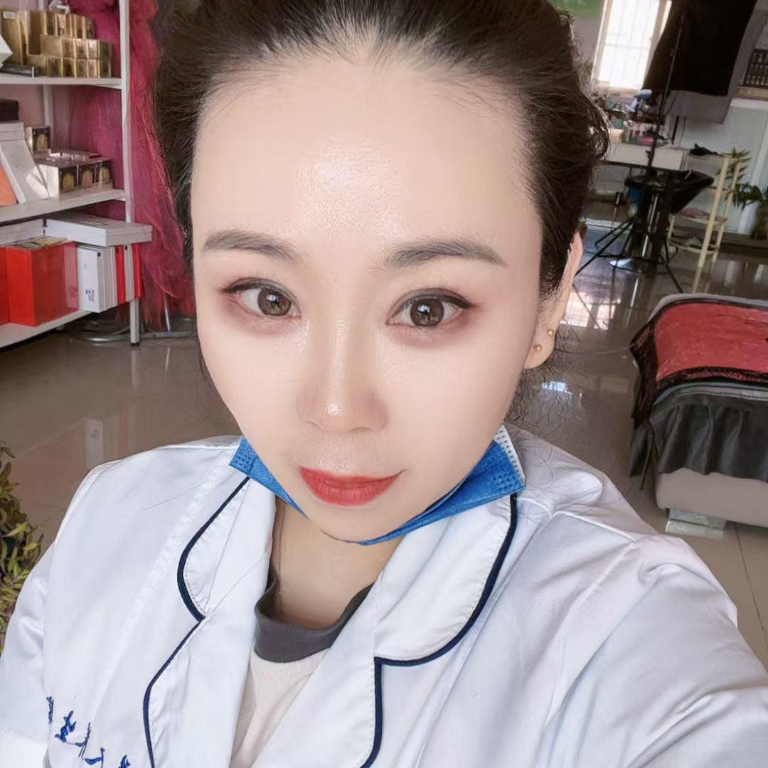 娜姐（百雀羚自然堂）