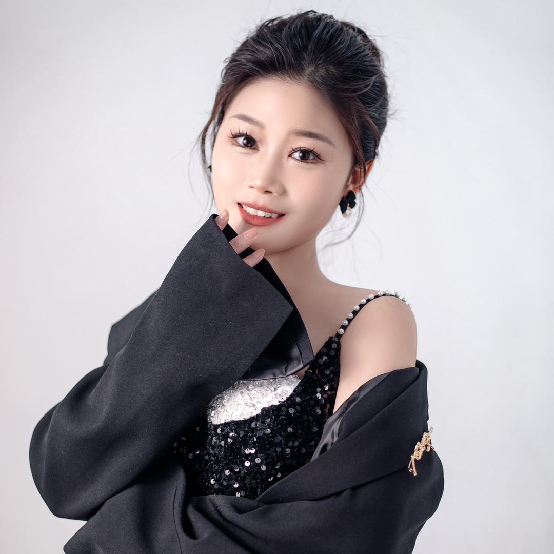 曼曼吖