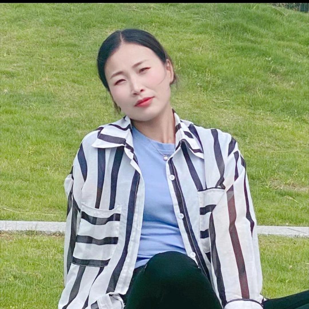 🙎🏻‍♀️听听🌸