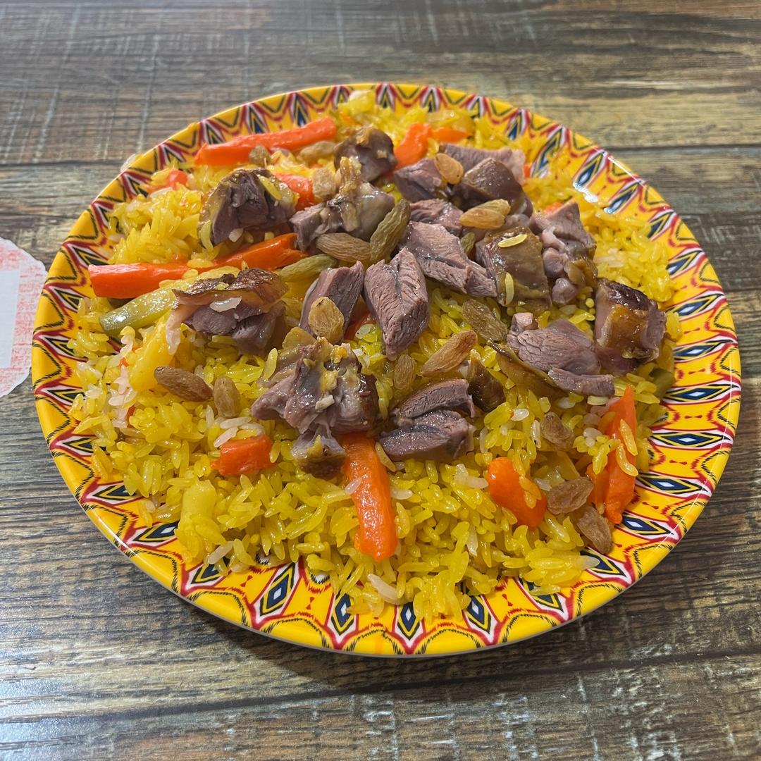 保定华电路。羊排手抓饭（清真）